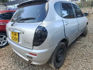 Toyota Duet 1999 Silver
