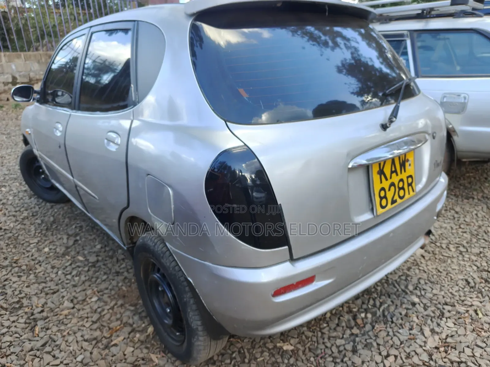 Toyota Duet 1999 Silver