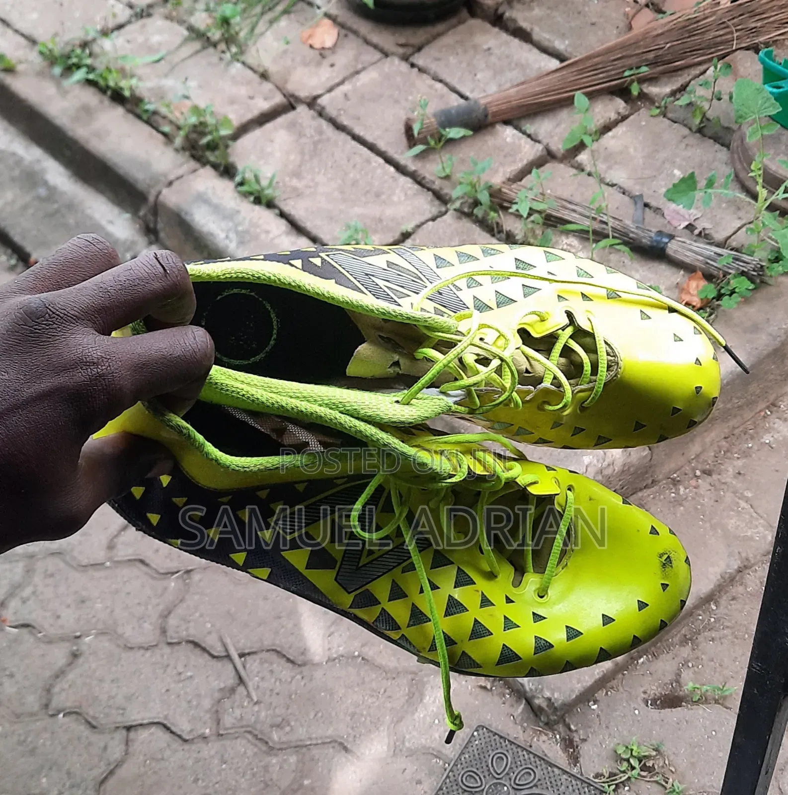 Running Spikes