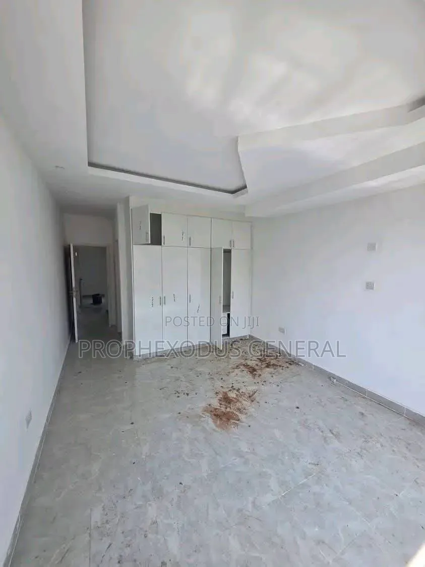 4bdrm Bungalow in Matasia for rent