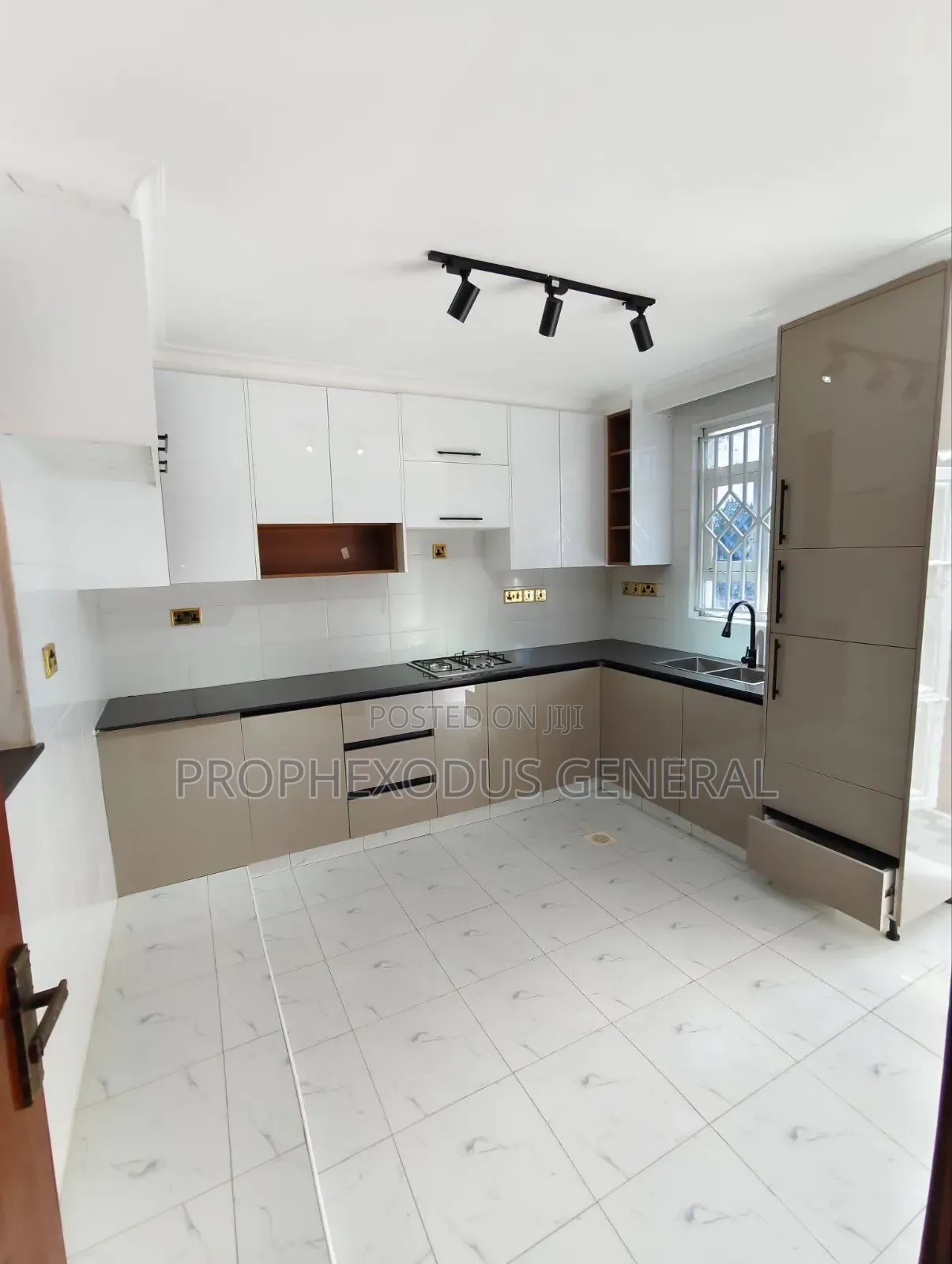 4bdrm Villa in Kibiku for rent