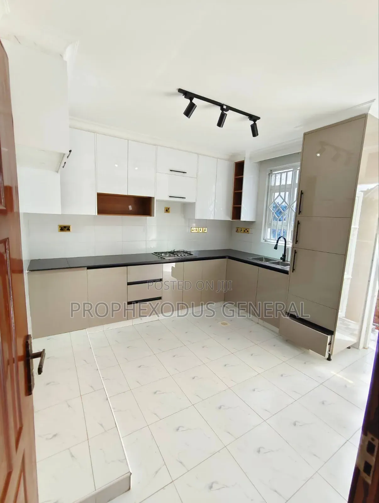 4bdrm Villa in Kibiku for rent