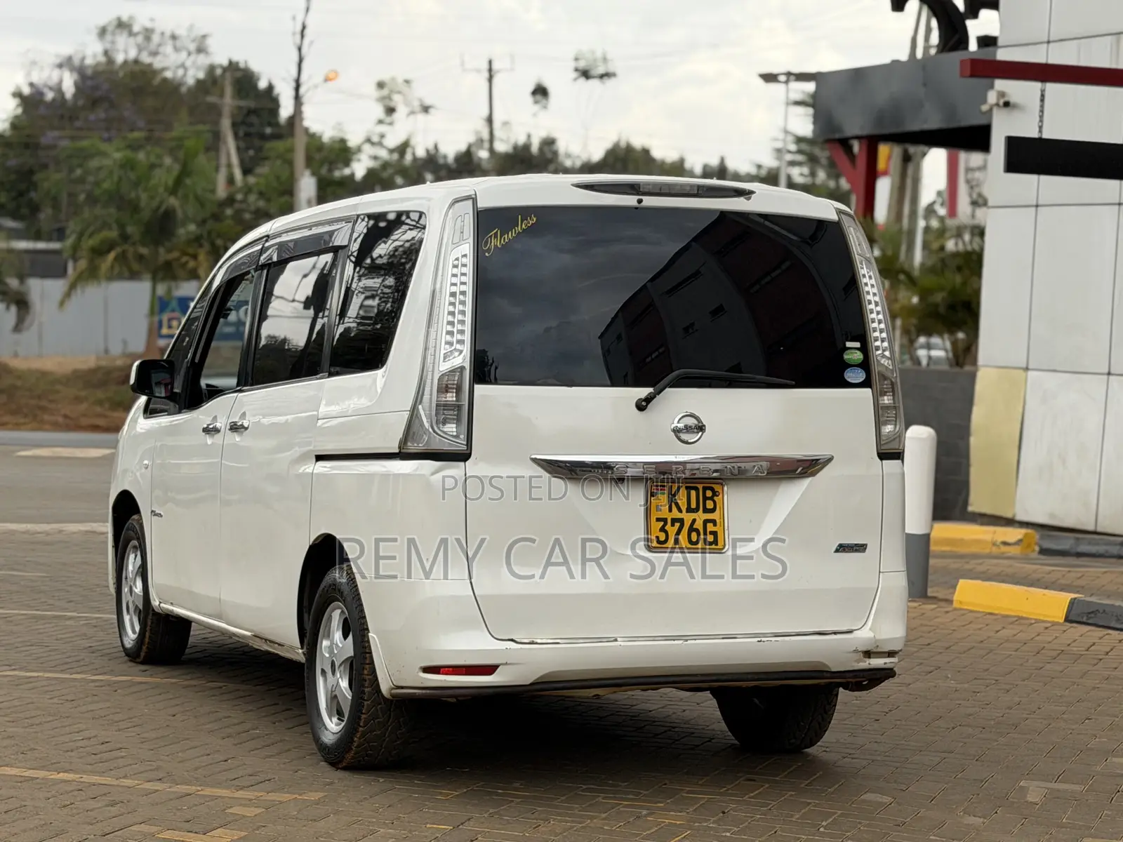 Nissan Serena 2014 White