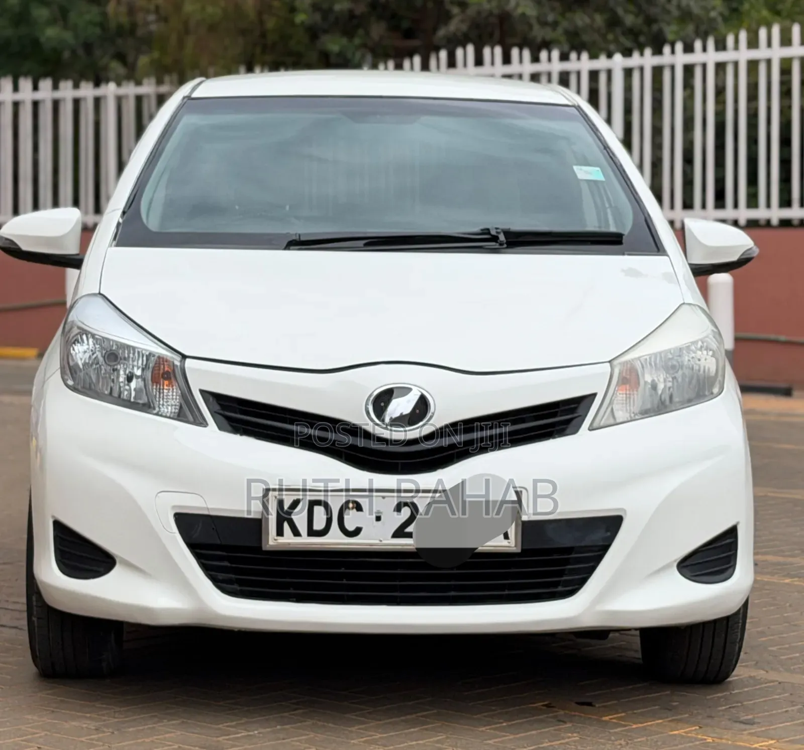 Toyota Vitz 2013 White