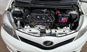 Toyota Vitz 2013 White