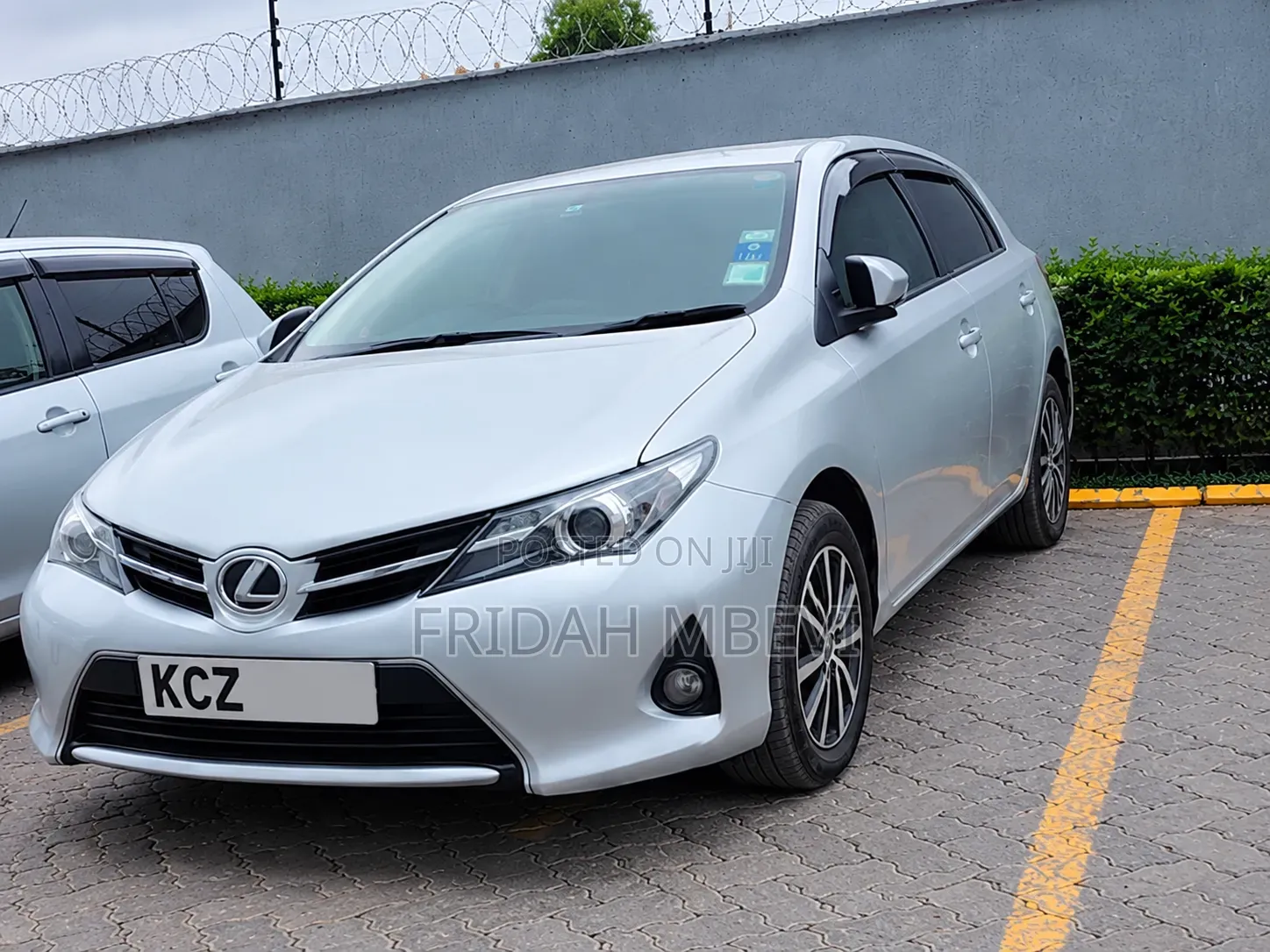Toyota Auris 2013 Gray