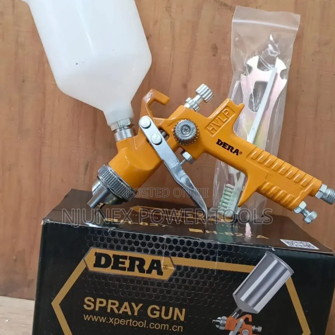 Dera HVLP Gravity Feed Spray Gun (Model H-827a),
