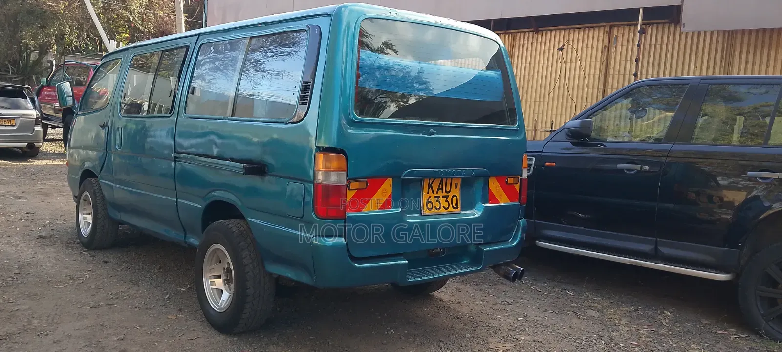 Toyota HiAce 1998 Blue