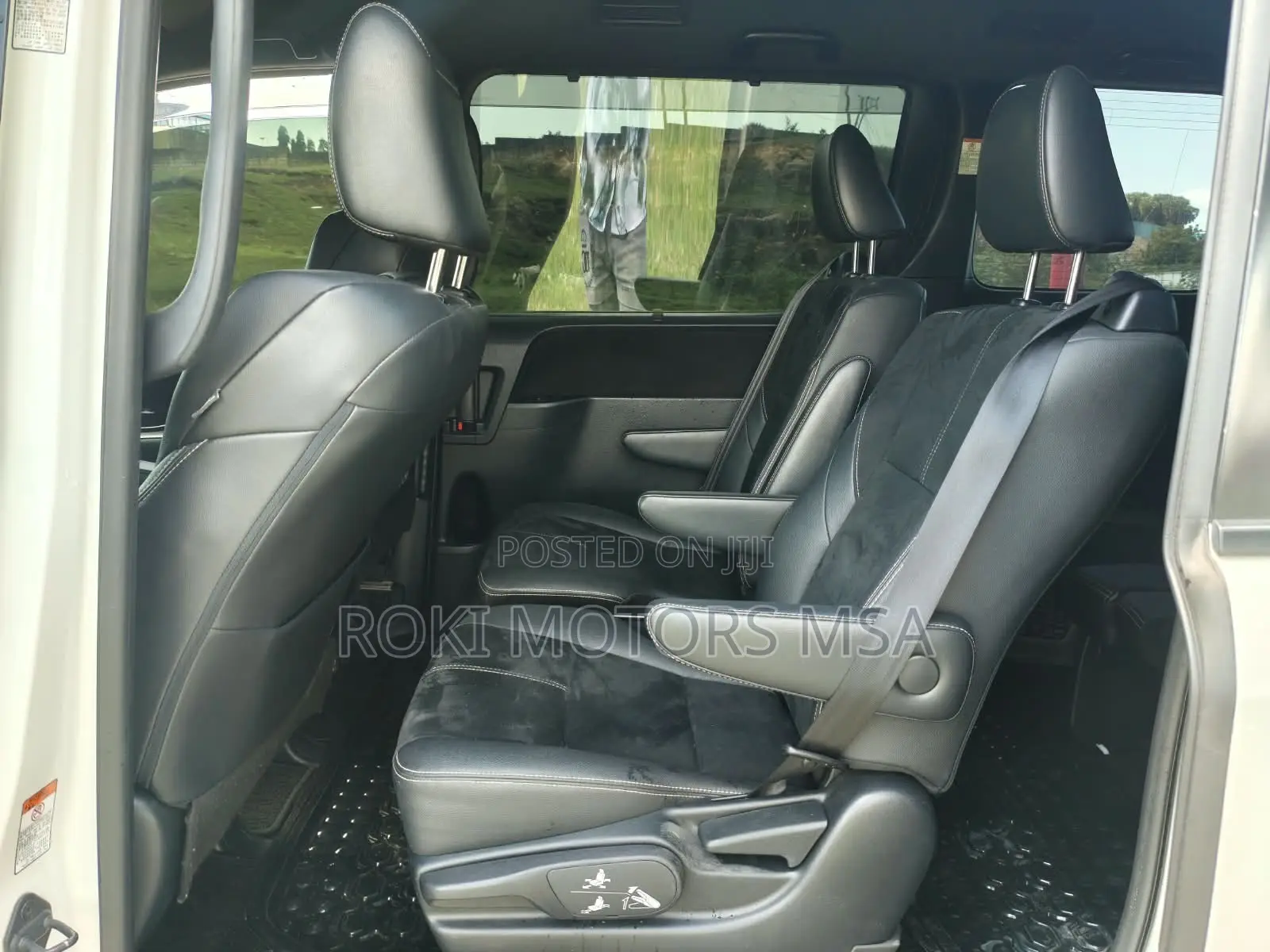 Toyota Voxy 2017