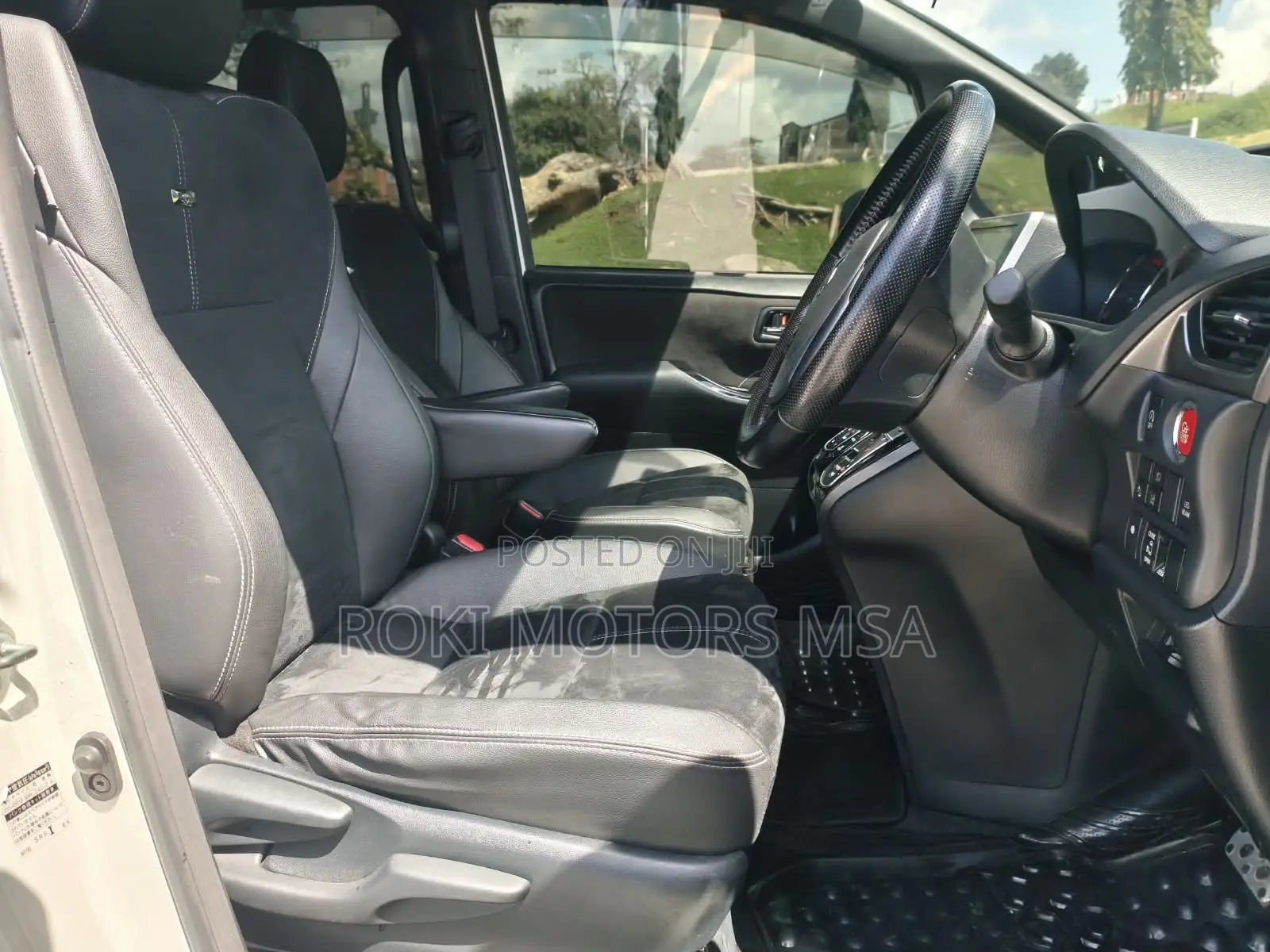 Toyota Voxy 2017