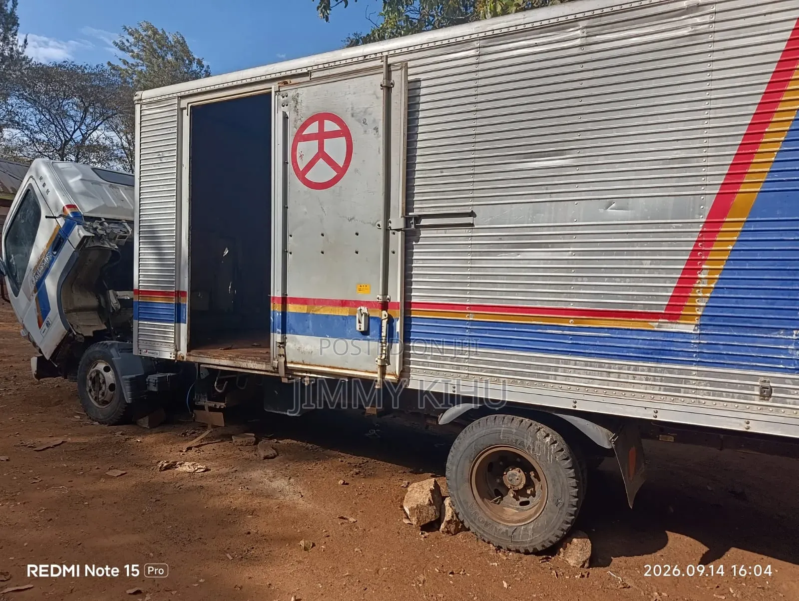 Mitsubishi Truck 2007 White