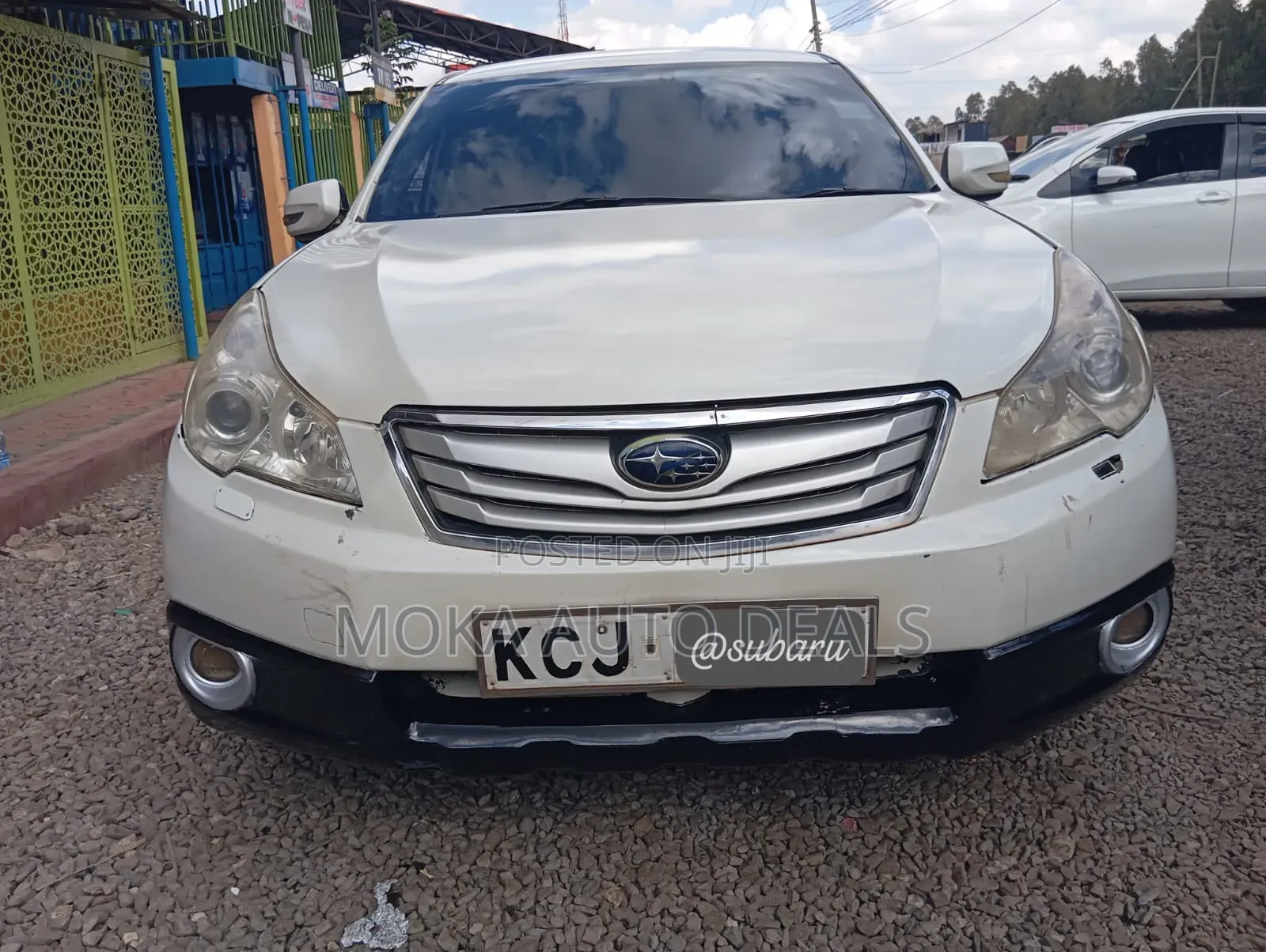 Subaru Outback 2.5 2009 White