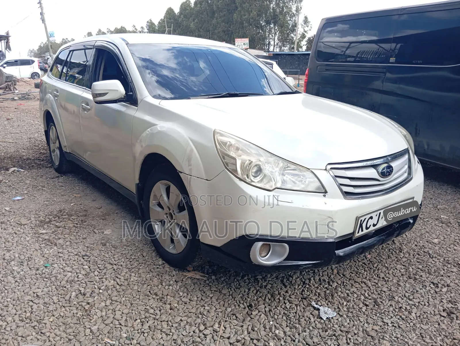 Subaru Outback 2.5 2009 White
