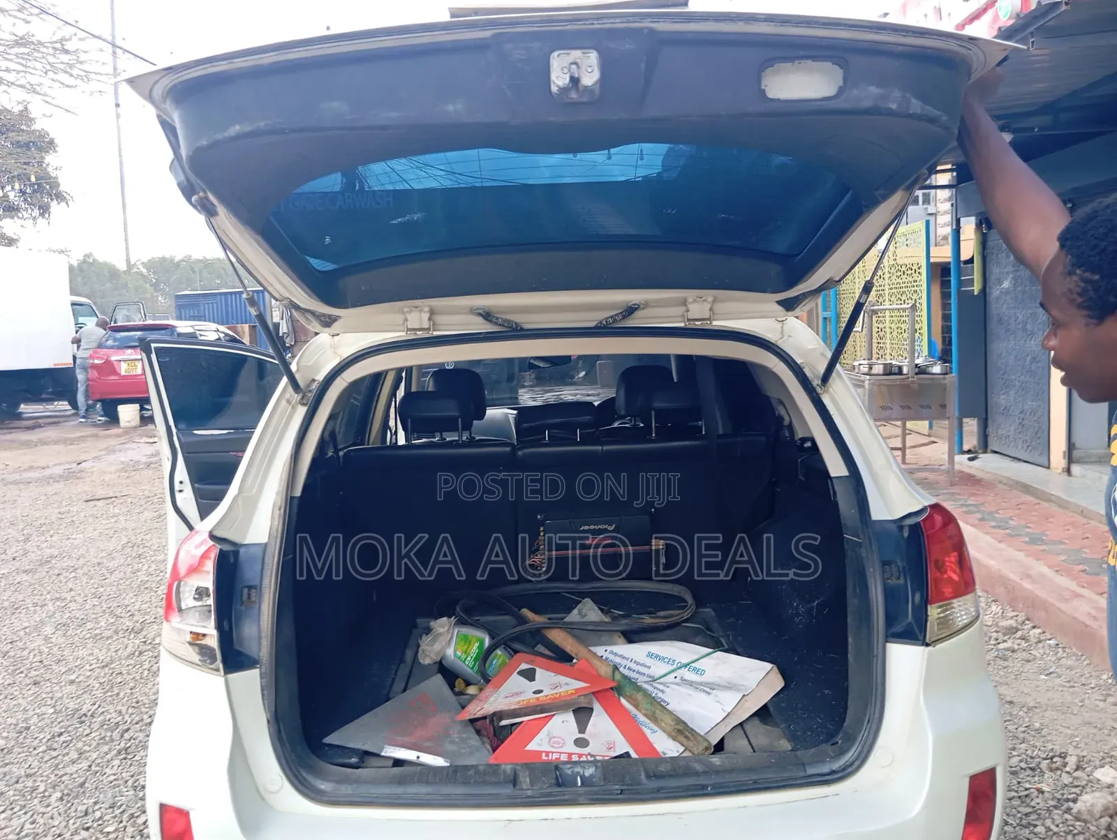 Subaru Outback 2.5 2009 White