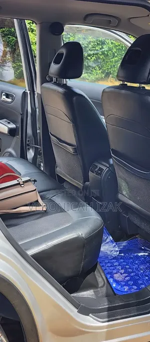 Nissan X-Trail 2010 Silver