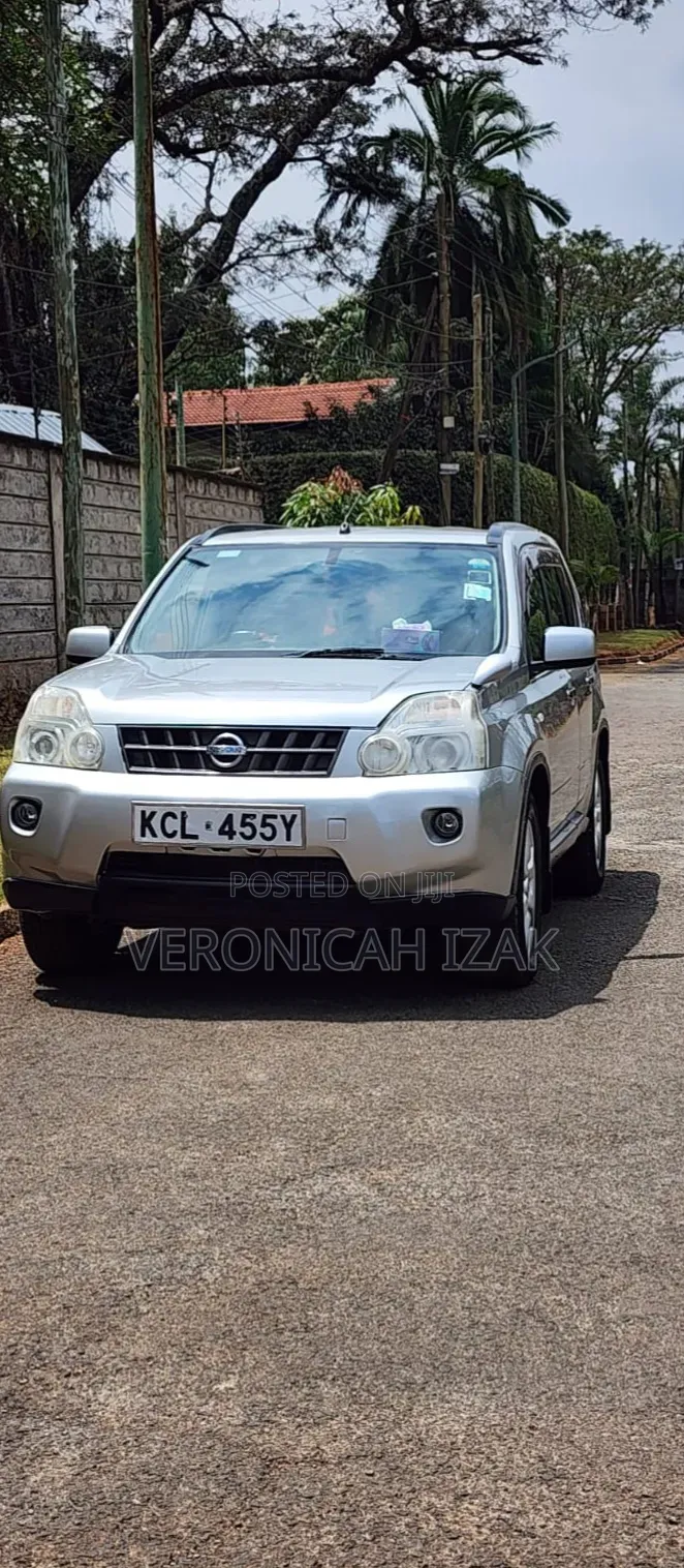 Nissan X-Trail 2010 Silver