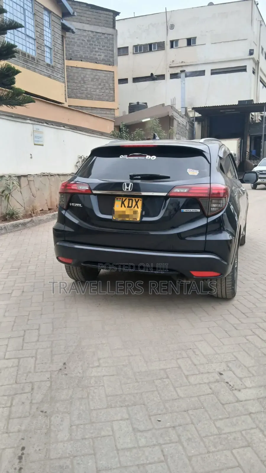 Honda Vezel - Black