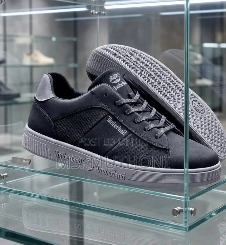 Timberland Pebbled Leather Low-Top Sneakers Size 40-45