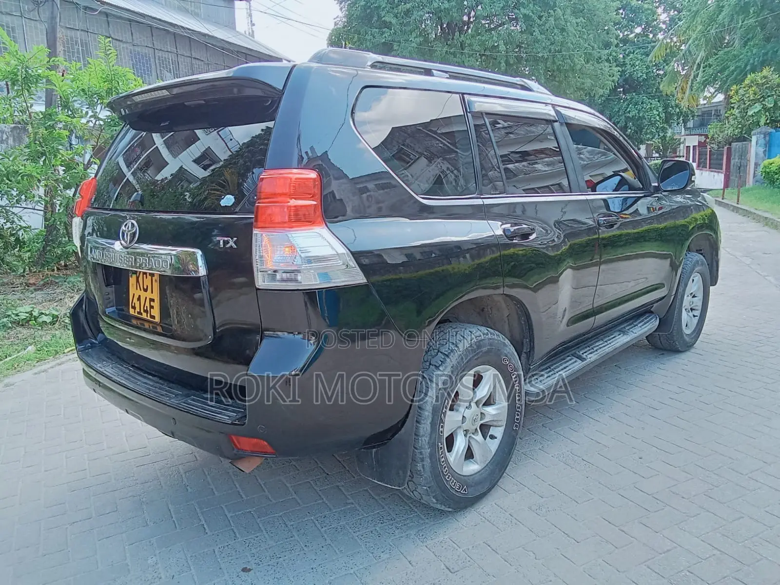 Toyota Land Cruiser Prado 2012 Black