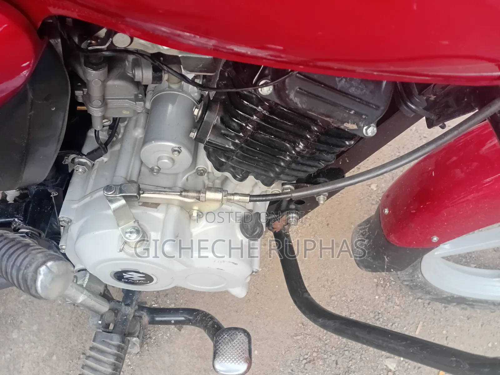 Bajaj Boxer 125 2026 Red