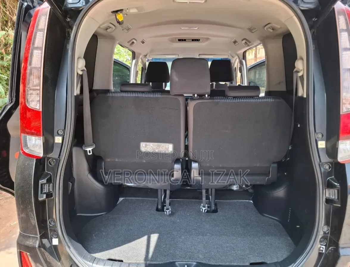 Toyota Noah 2015 Black