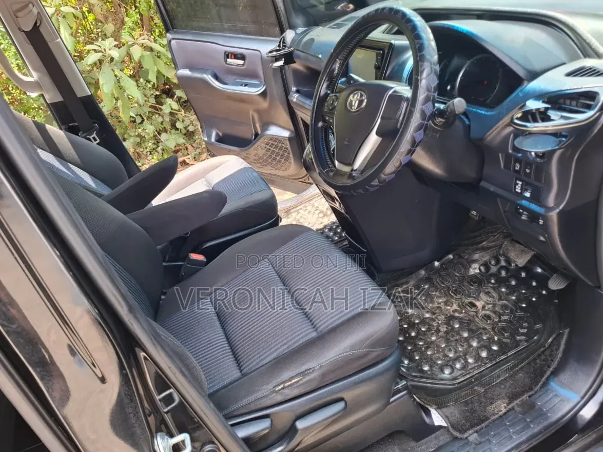 Toyota Noah 2015 Black