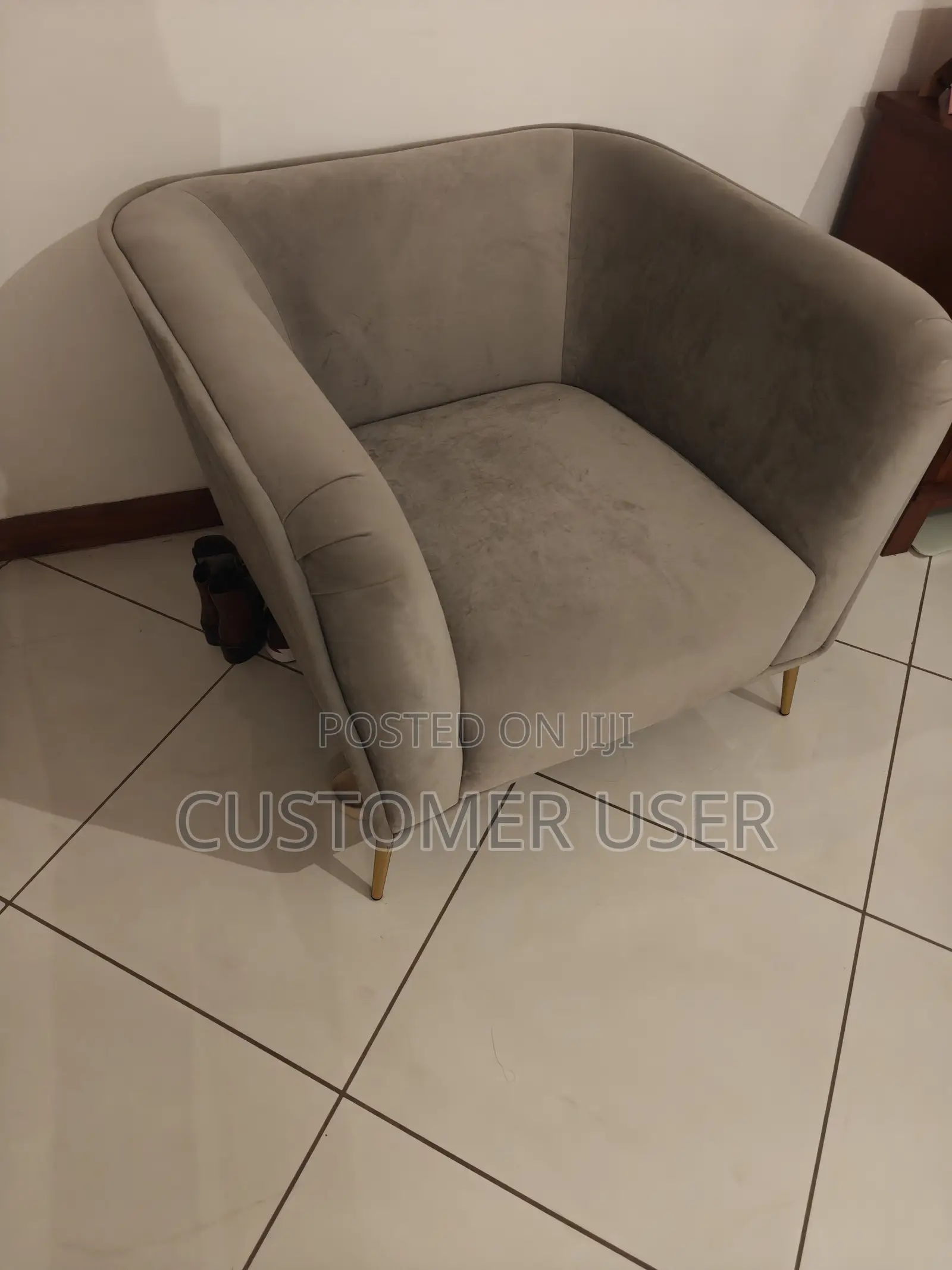 Single Sofa