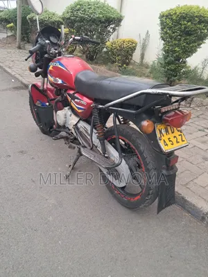 Bajaj Boxer 150 UG 2024 Red