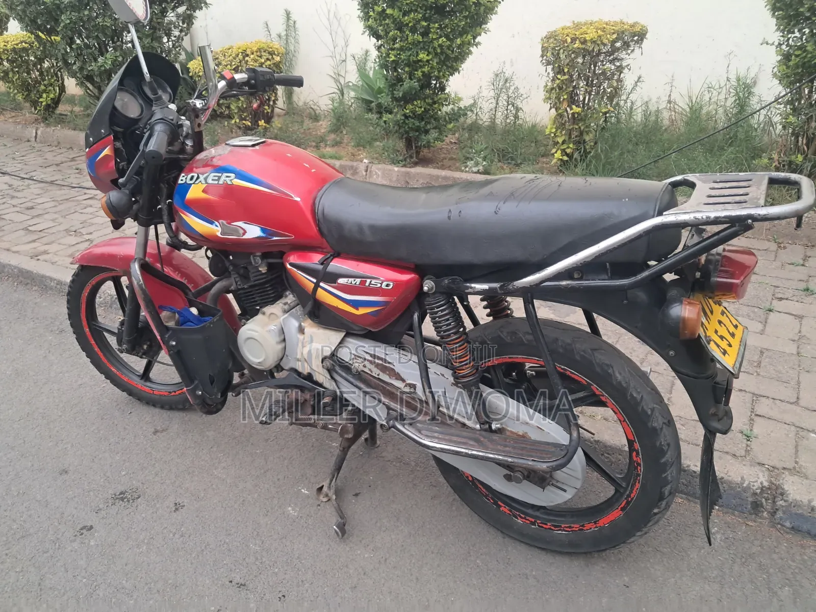 Bajaj Boxer 150 UG 2024 Red