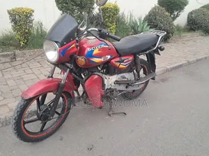 Bajaj Boxer 150 UG 2024 Red