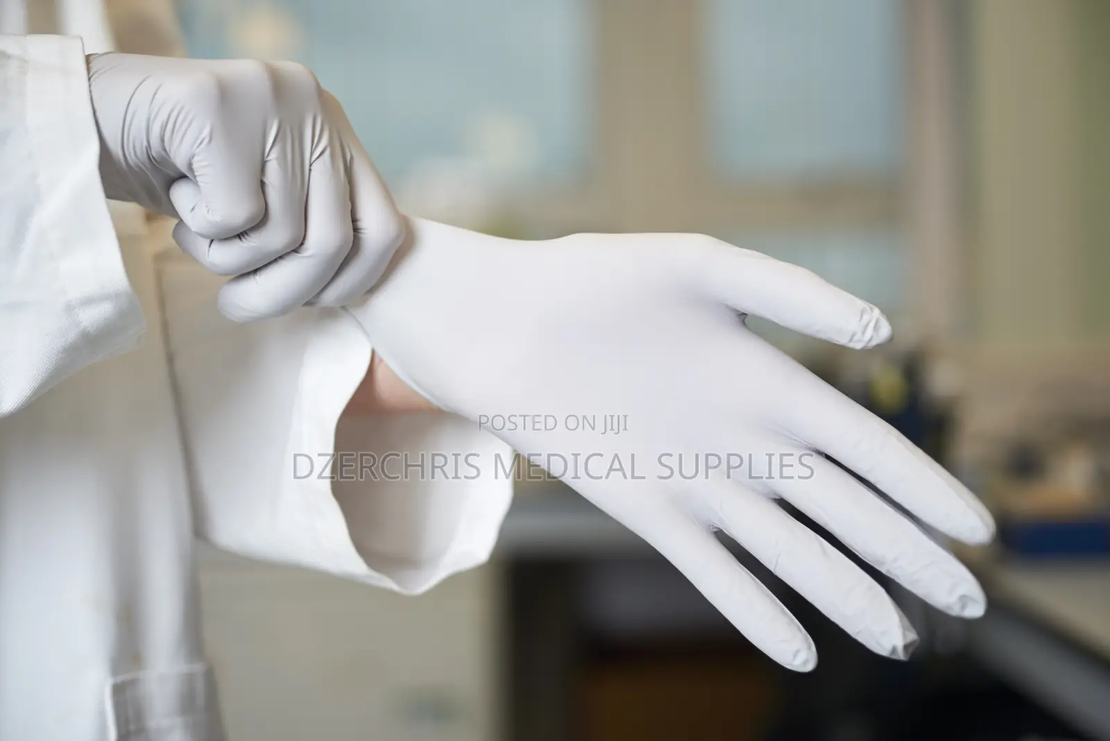 Latex Powdered Examination Gloves