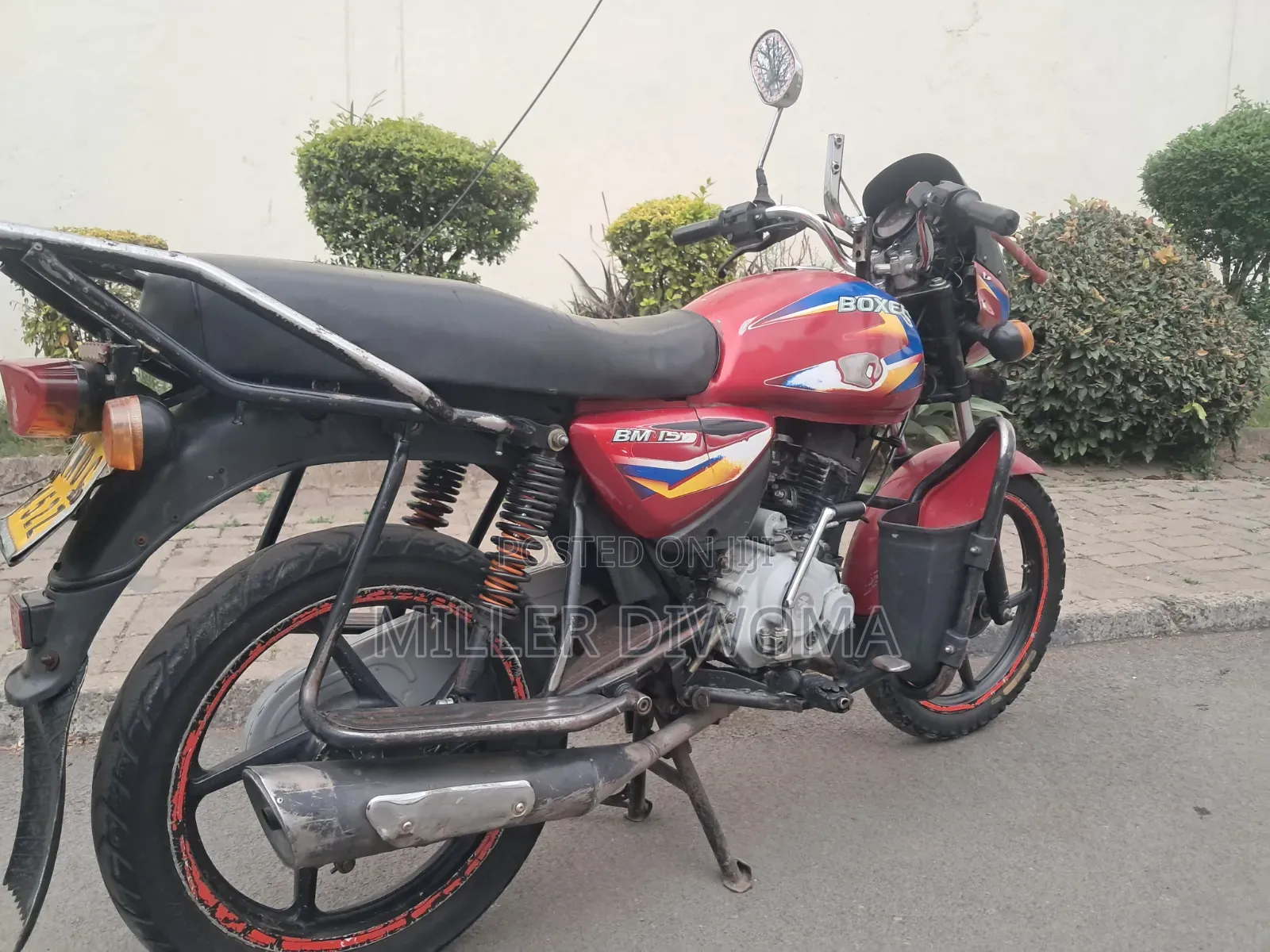 Bajaj Boxer 150 UG 2024 Red