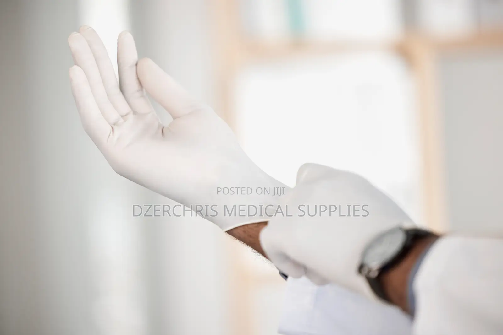 Latex Powdered Examination Gloves