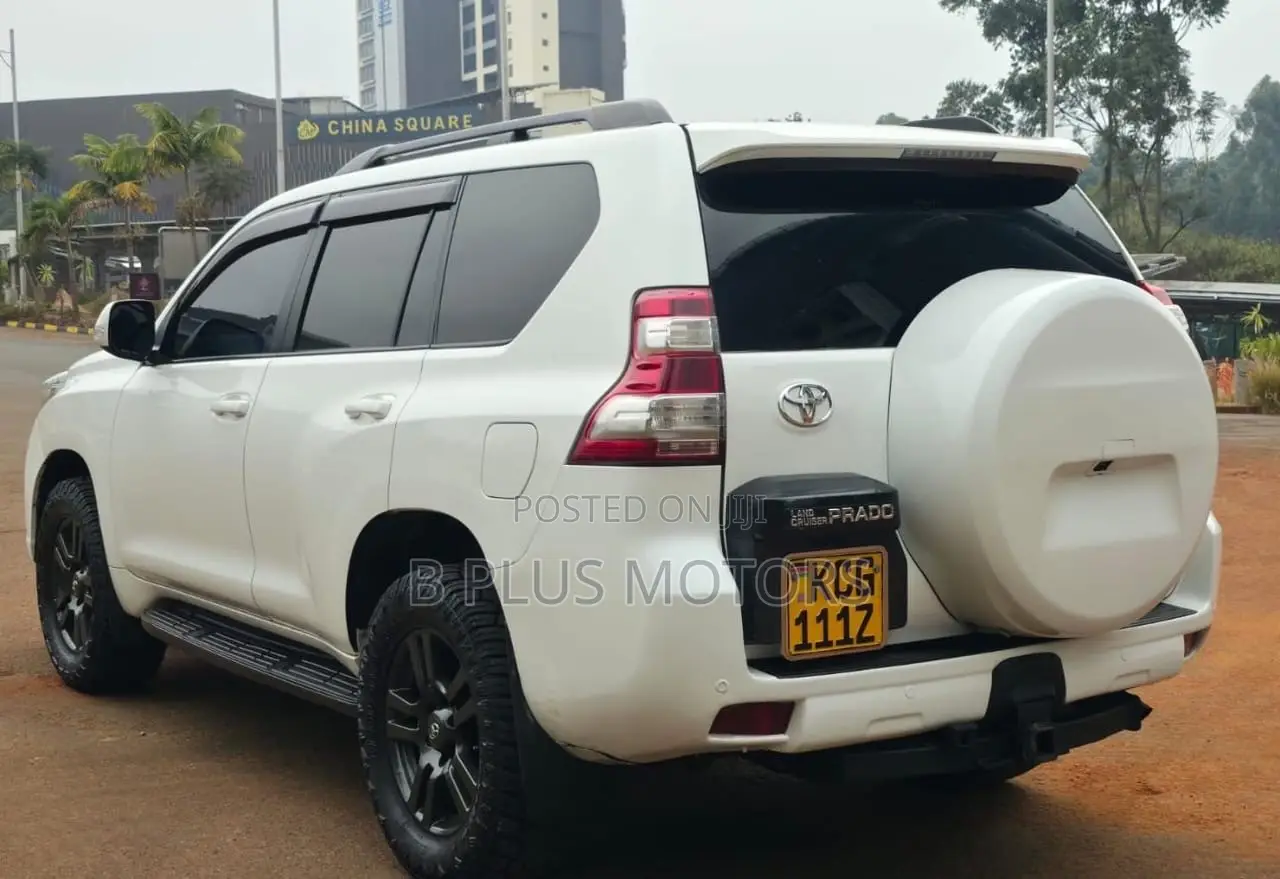 Toyota Land Cruiser Prado 3.0 TD 2010 White