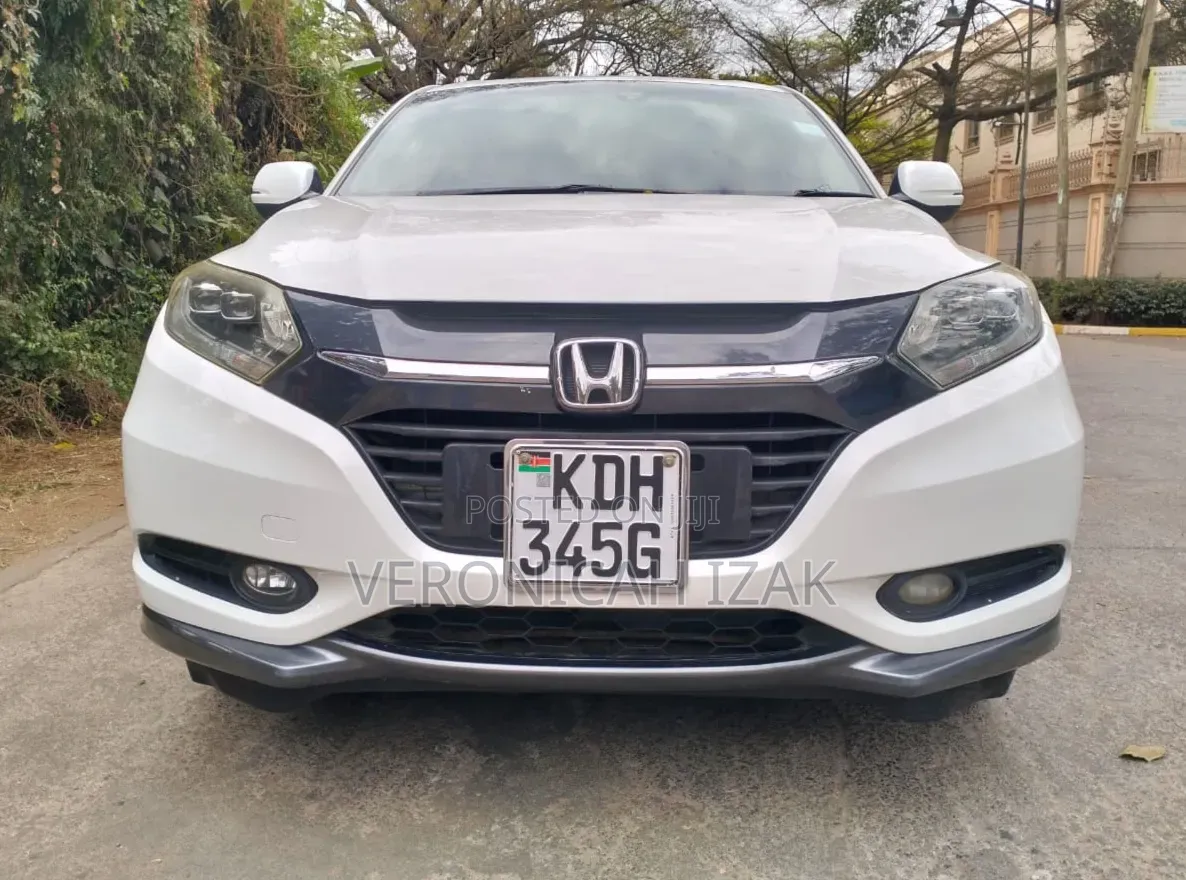 Honda Vezel 2015 White