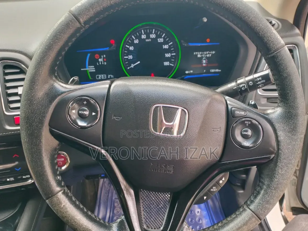 Honda Vezel 2015 White