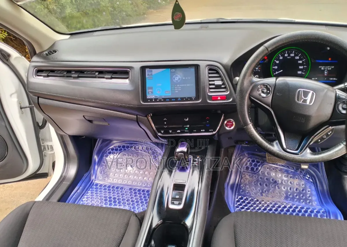 Honda Vezel 2015 White