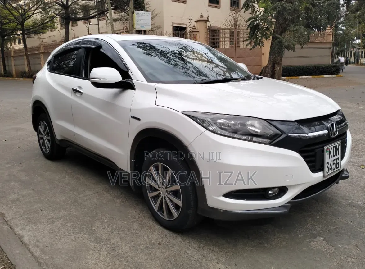 Honda Vezel 2015 White