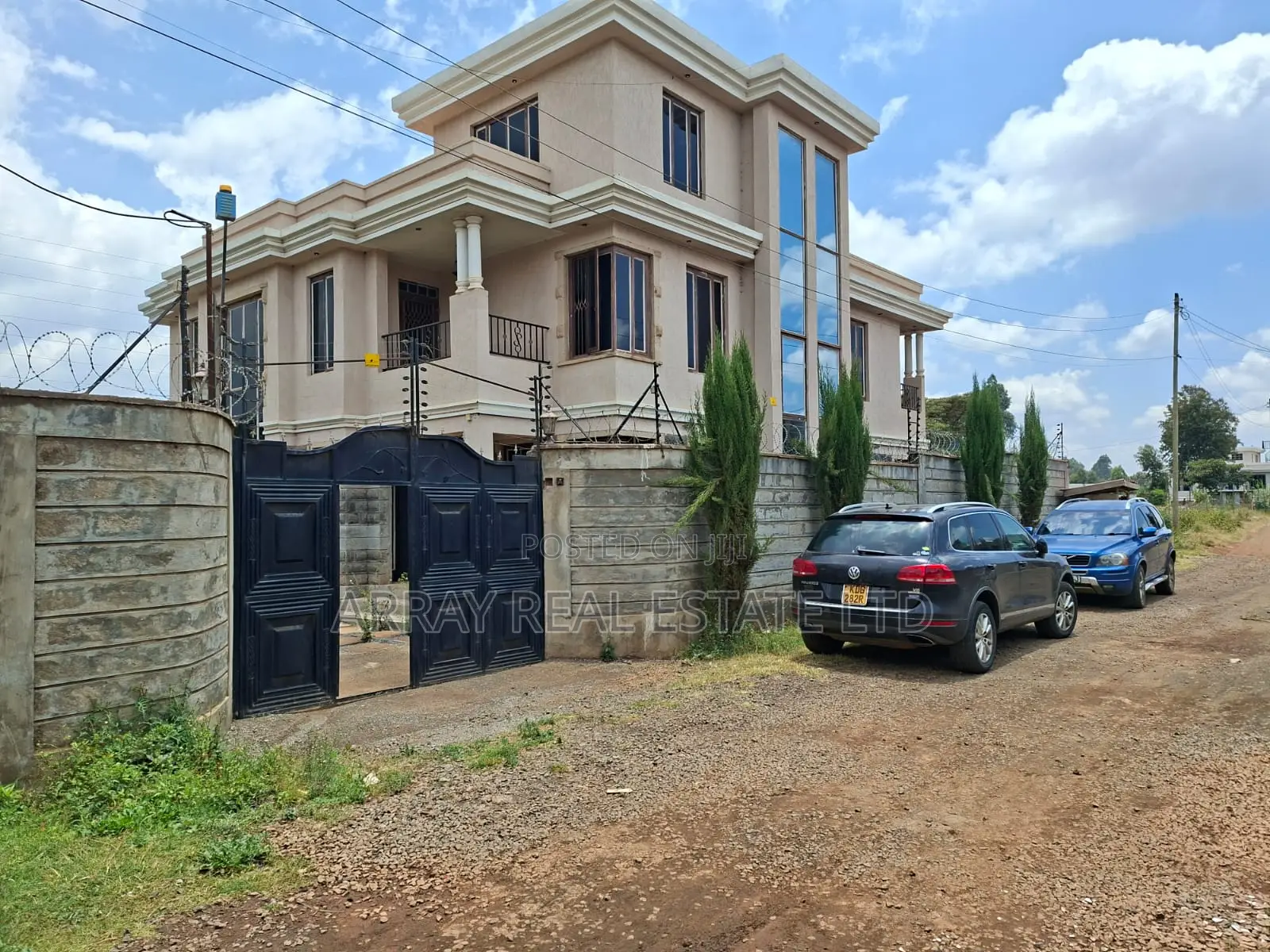 4bdrm Maisonette in 4Br Sitting On 50 X, Karai for sale
