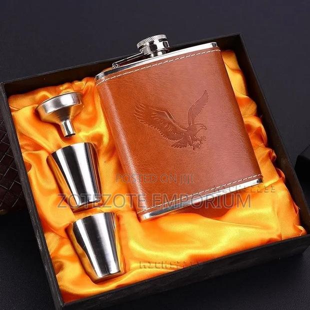 Luxury Hip Whiskey Flask
