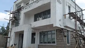 4bdrm Maisonette in 4Br All Ensuite, Karai for sale