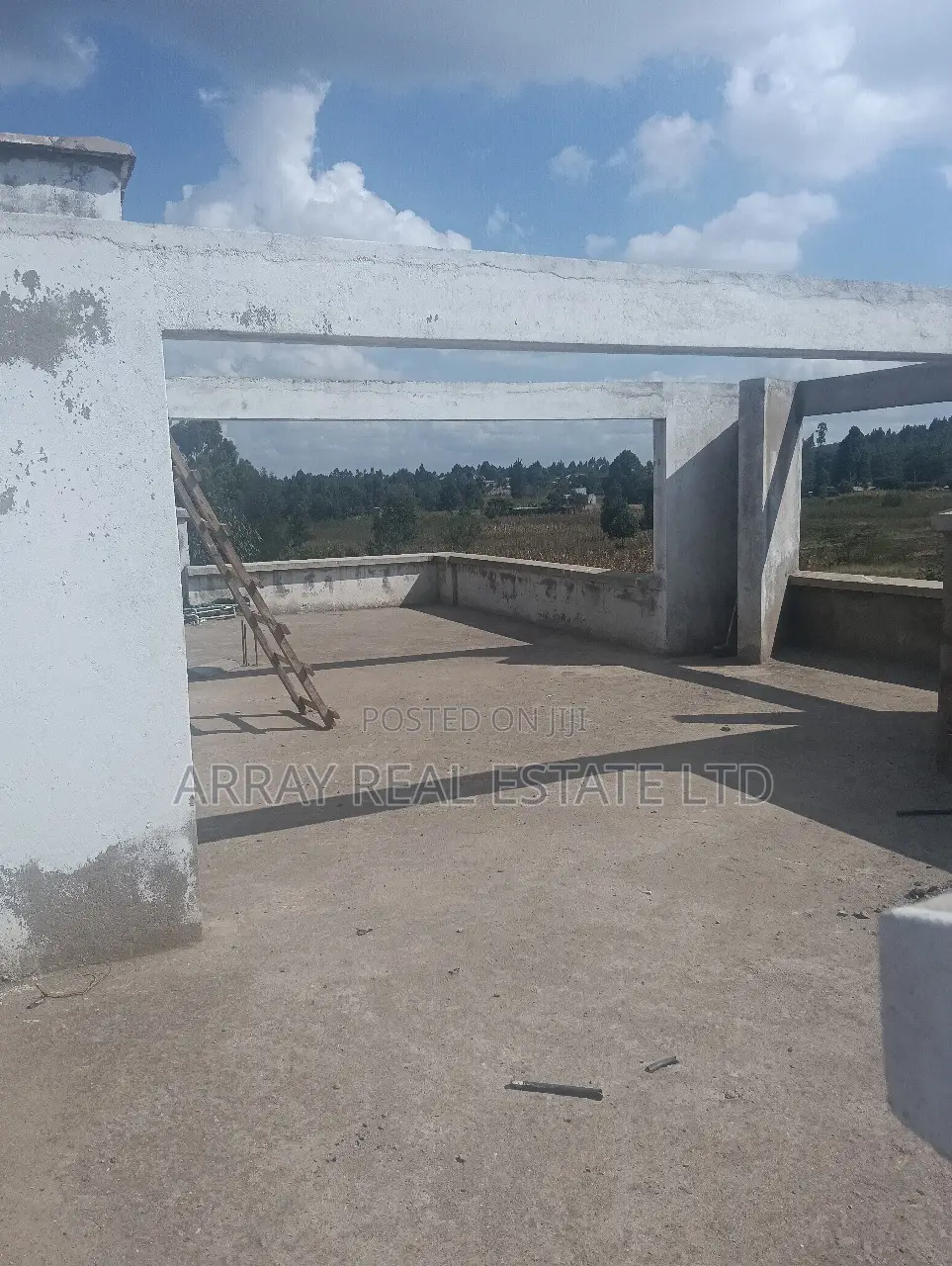 4bdrm Maisonette in 4Br All Ensuite, Karai for sale