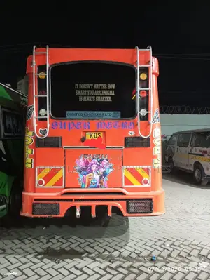 Isuzu NQR 2024 Red