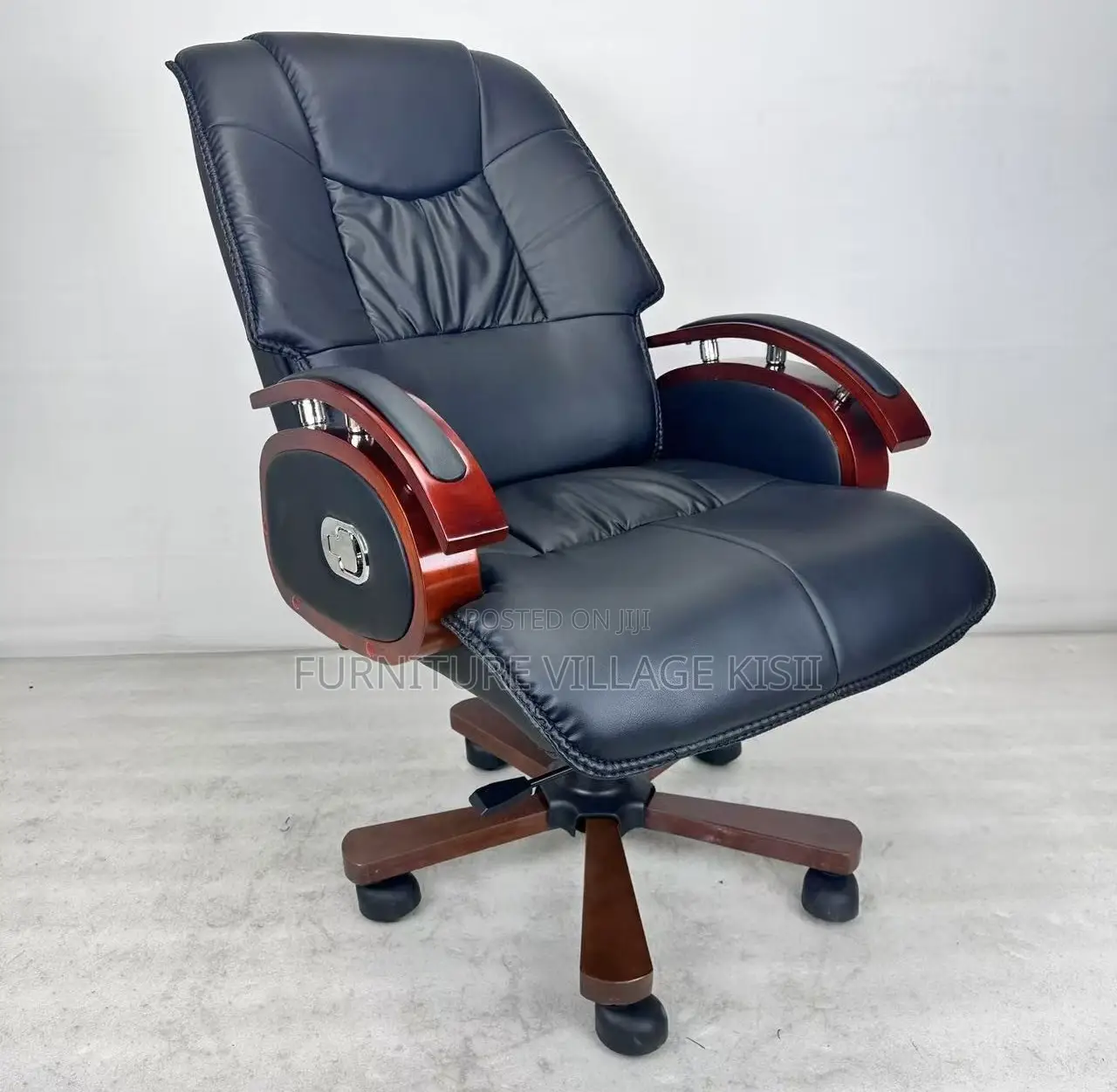Office Chair; Executive Leather Directors Chair