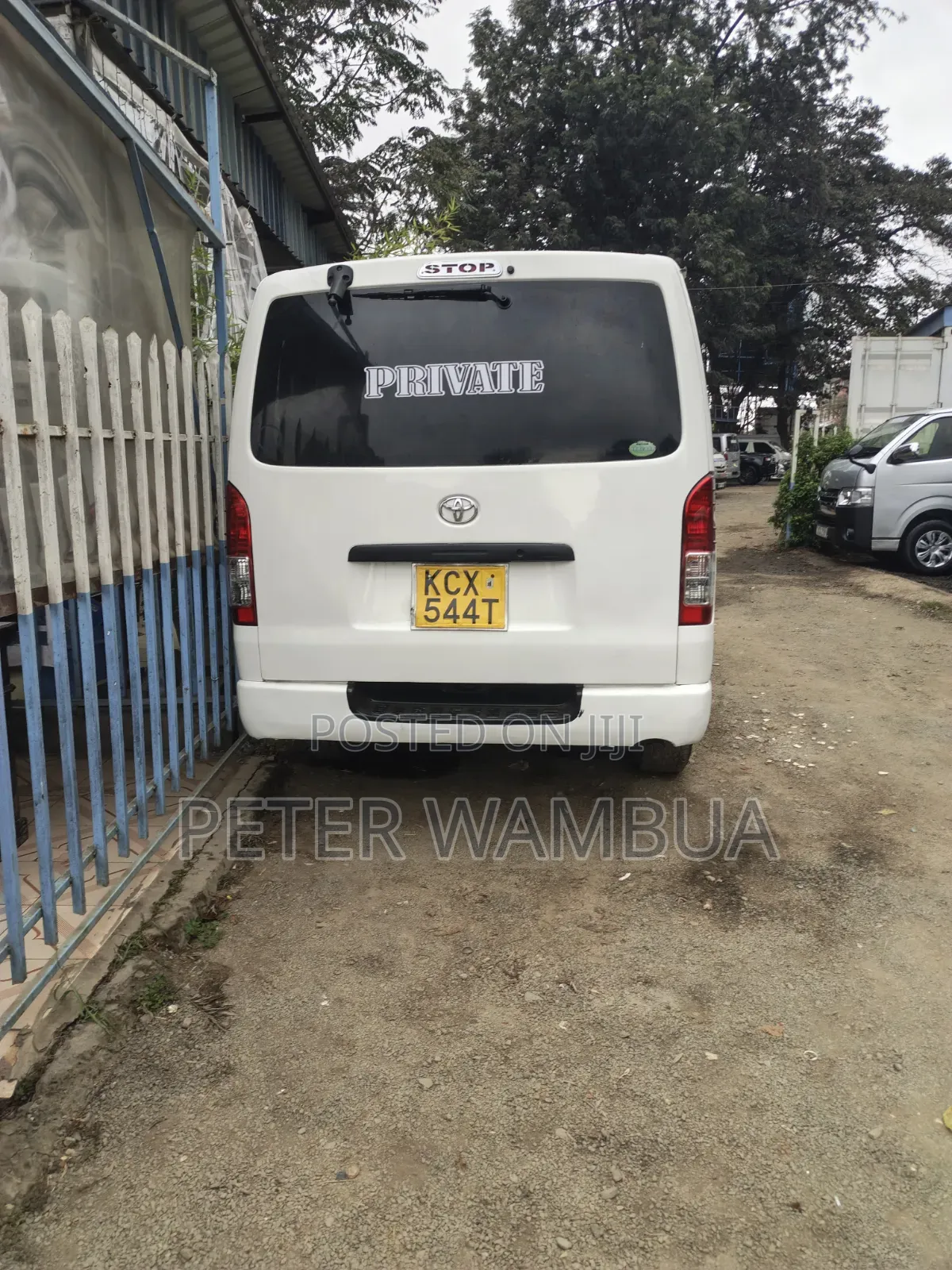 Toyota HiAce 2013 White