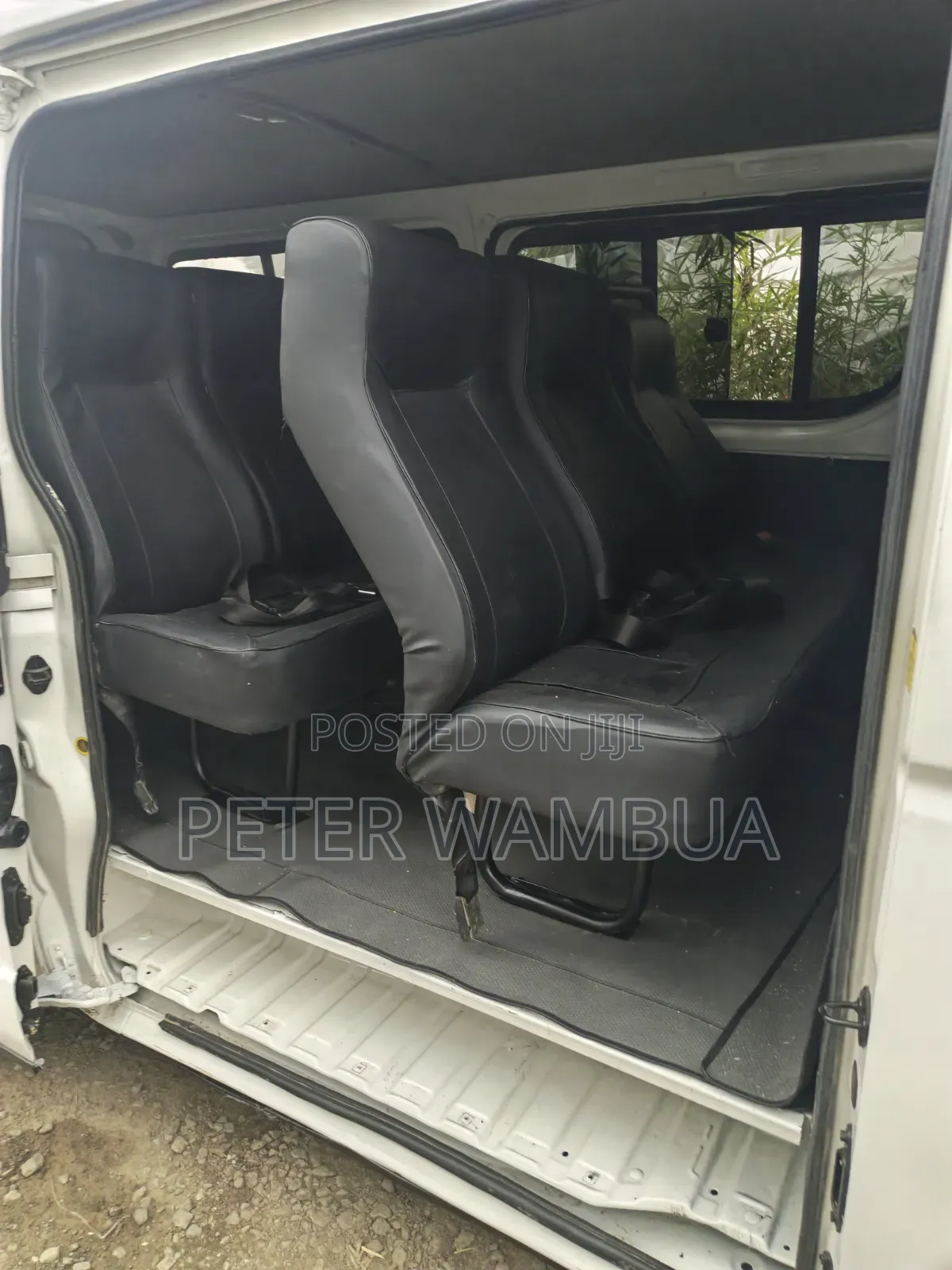 Toyota HiAce 2013 White