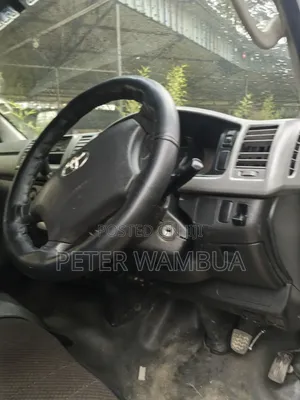 Toyota HiAce 2013 White