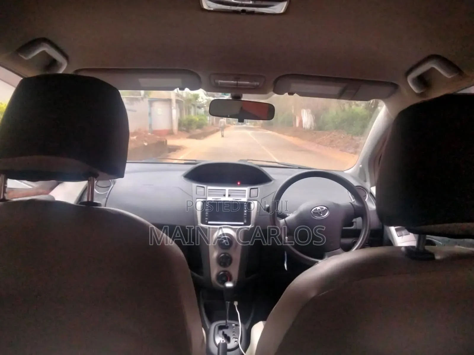 Toyota Vitz 1.3 AWD 3dr 2011 Silver