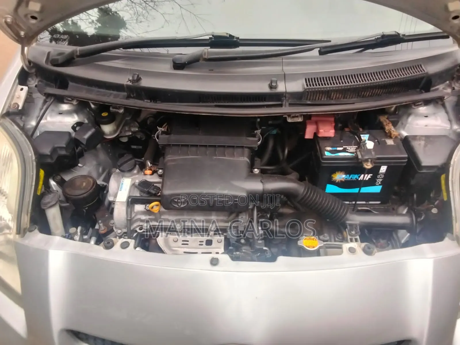 Toyota Vitz 1.3 AWD 3dr 2011 Silver
