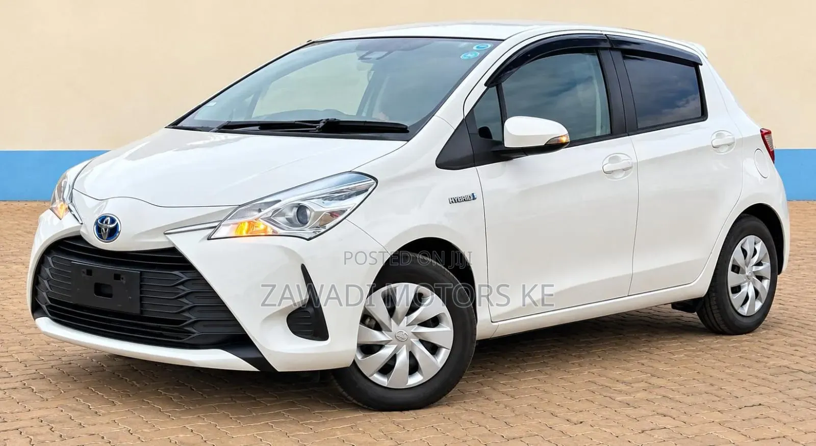 Toyota Vitz 1.5 FWD Hybrid 5dr 2019 Off white